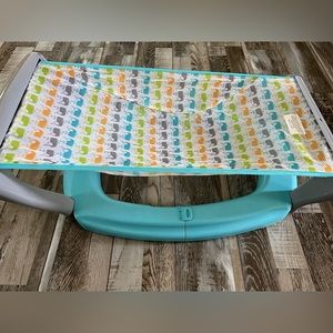 Portable baby bath tub